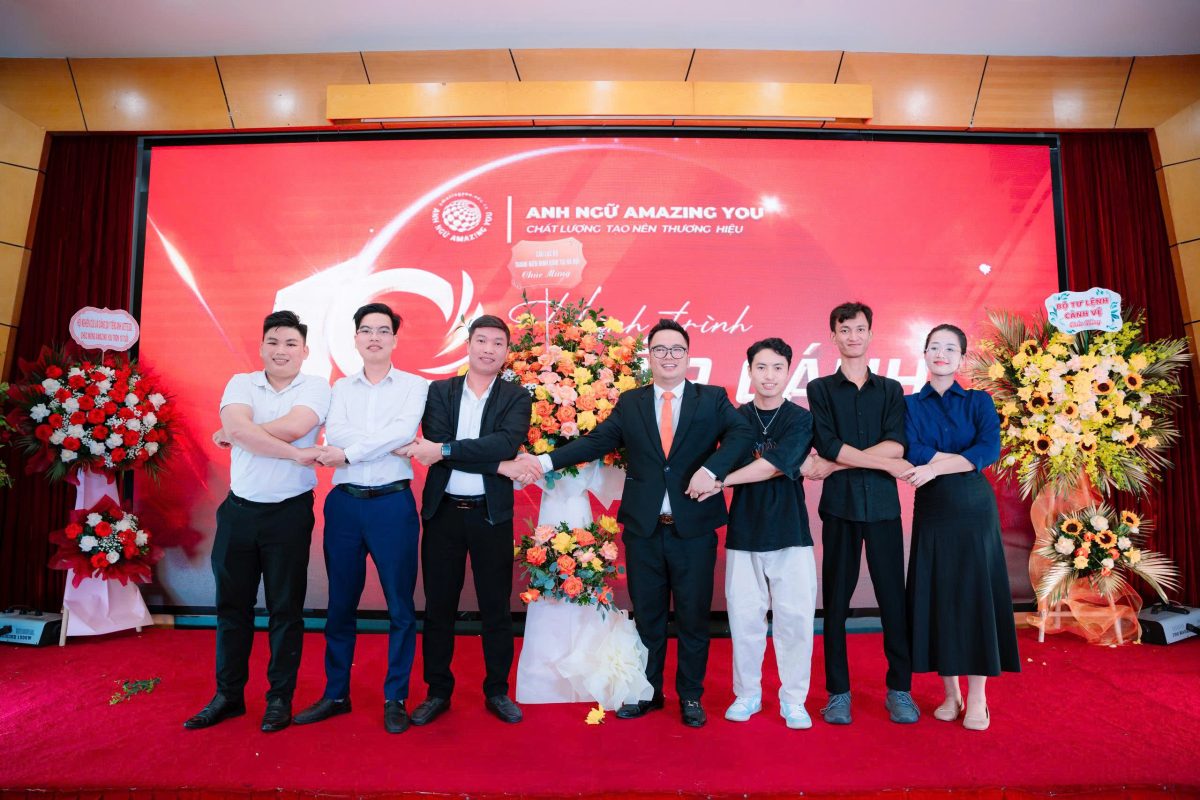 10 năm bắt đầu từ những hành trình đầu tiên